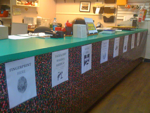 Shipping Service «Pack and Ship», reviews and photos, 1209 W Oak St, Kissimmee, FL 34741, USA