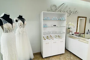 Salon Sukien Ślubnych Alicja image