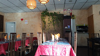 Atmosphère du Restaurant cambodgien Le Dragon D'Or à La Roche-sur-Yon - n°3