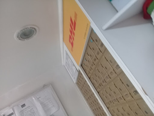 Dhl