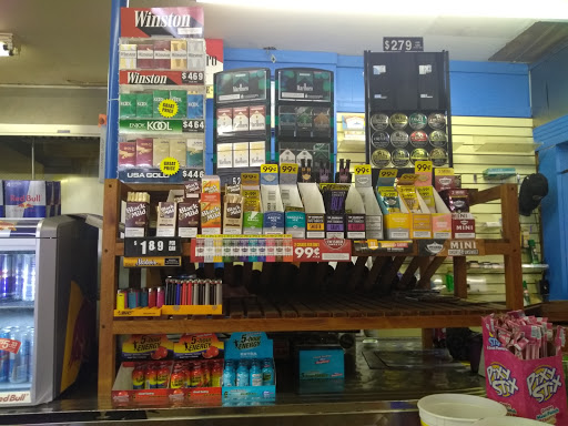 Grocery Store «Breeze In Market & Deli», reviews and photos, 1395 TN-99, Lewisburg, TN 37091, USA