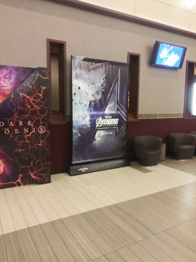 Movie Theater «Cinemark 17», reviews and photos, 2900 Gateway St, Springfield, OR 97477, USA