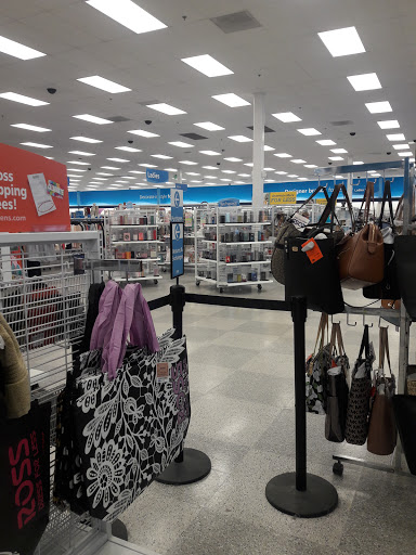 Clothing Store «Ross Dress for Less», reviews and photos, 700 County Rte 561, Voorhees Township, NJ 08043, USA