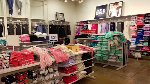 Clothing Store «Gap Outlet», reviews and photos, 1001 N Arney Rd, Woodburn, OR 97071, USA