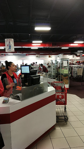 Thrift Store «The Salvation Army Family Store & Donation Center», reviews and photos