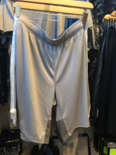 Clothing Store «Gap», reviews and photos, 1931 Wilshire Blvd, Santa Monica, CA 90403, USA