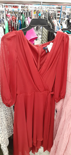 Clothing Store «Ross Dress for Less», reviews and photos, 581 Roosevelt Rd, Glen Ellyn, IL 60137, USA