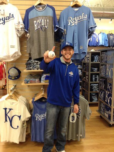 Sportswear Store «Rally House Springfield», reviews and photos, 2832 S Glenstone Ave, Springfield, MO 65804, USA