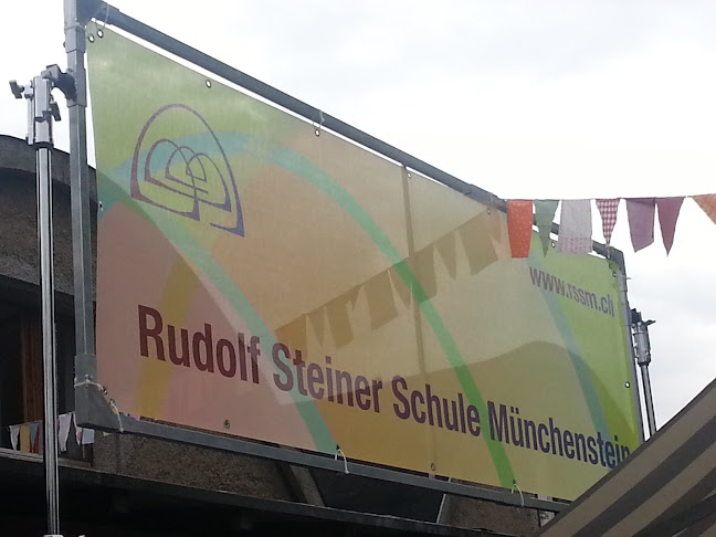 Kommentare und Rezensionen über Rudolf Steiner Schule Münchenstein
