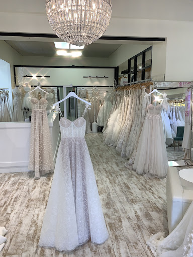 Clothing Store «Bridal Beginning», reviews and photos, 450 Cochran Rd, Pittsburgh, PA 15228, USA