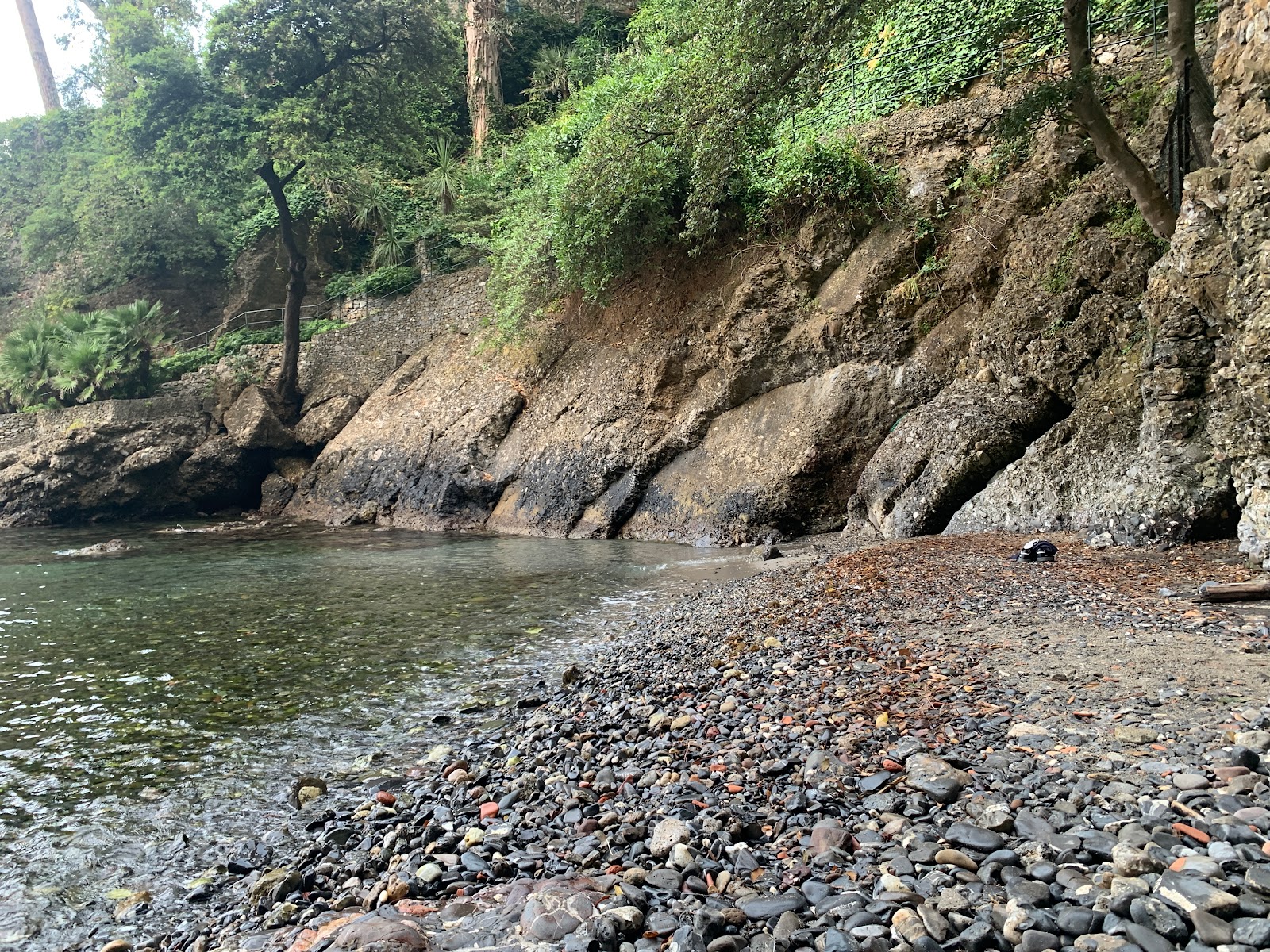 Photo de Olivetta Beach protégé par des falaises