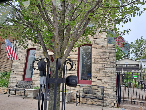 Winery «Wide River Winery - Tasting Room», reviews and photos, 106 N Cody Rd, Le Claire, IA 52753, USA