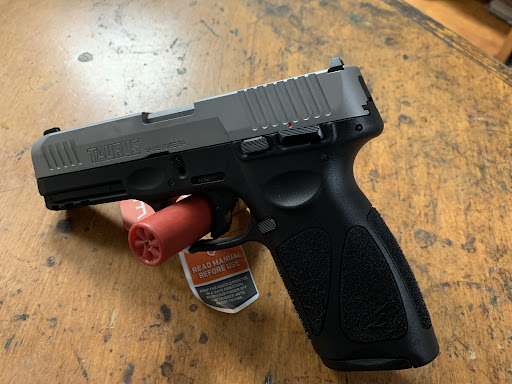 Gun Shop «Bergen Sporting Goods», reviews and photos, 649 Bergen Blvd, Ridgefield, NJ 07657, USA