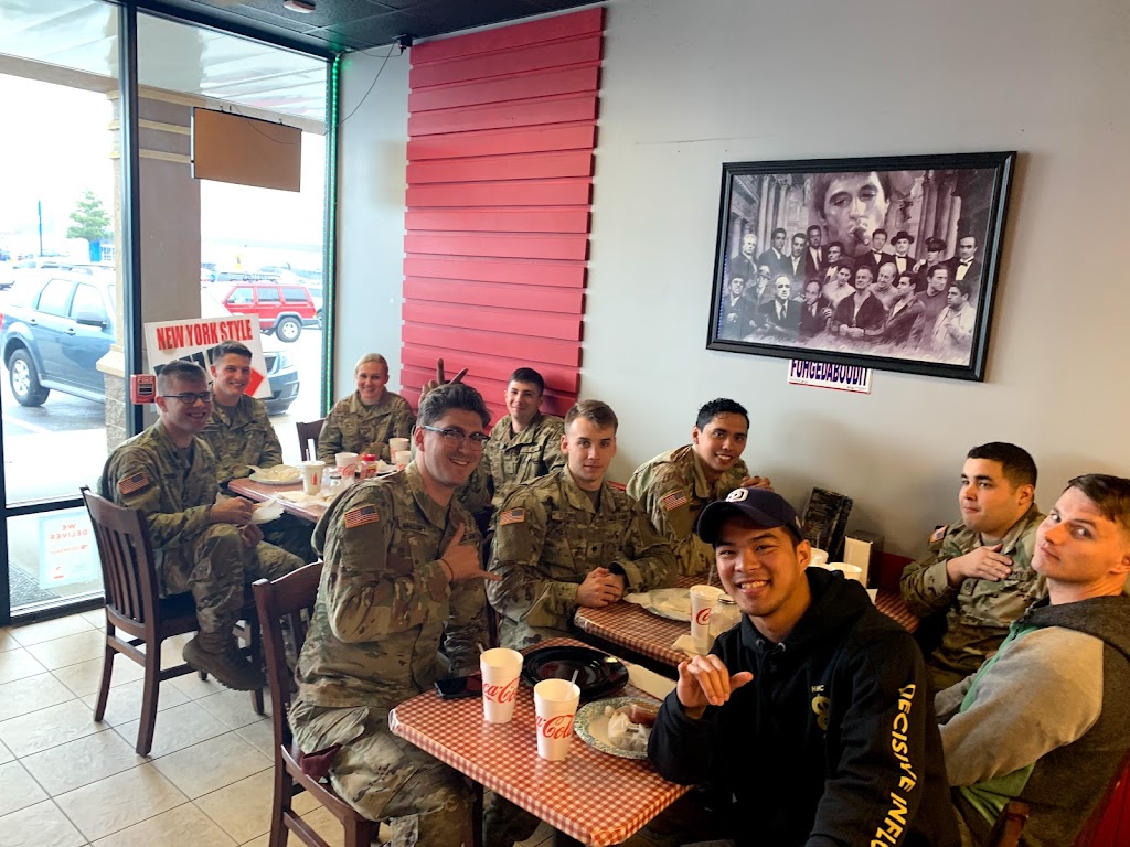 Mancini's New York Deli & Pizzeria 28304