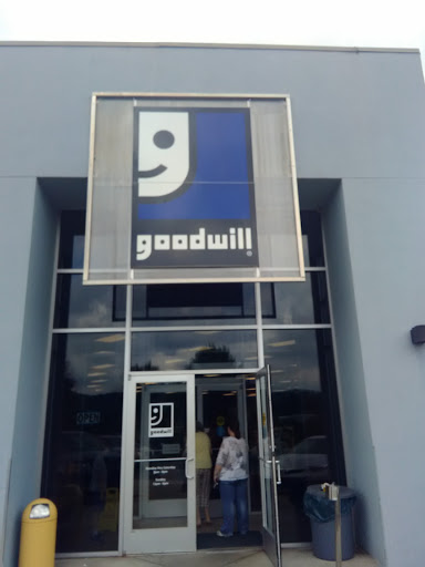 Thrift Store «Goodwill», reviews and photos