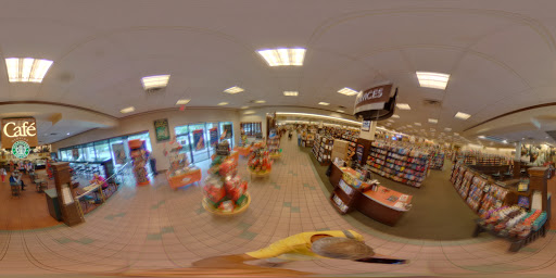 Book Store «Barnes & Noble», reviews and photos, 4010 S Tamiami Trail, Sarasota, FL 34231, USA