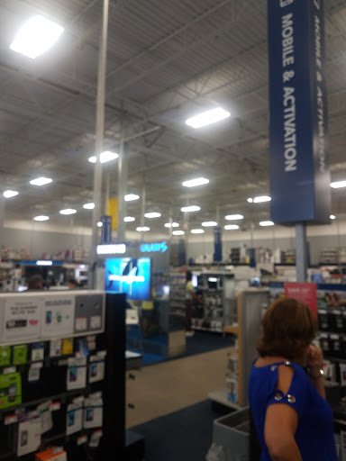 Electronics Store «Best Buy», reviews and photos, 33 Orchard Hill Park Dr, Leominster, MA 01453, USA