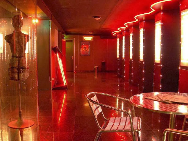 Rezensionen über Cinema Moderne in Lausanne - Kulturzentrum