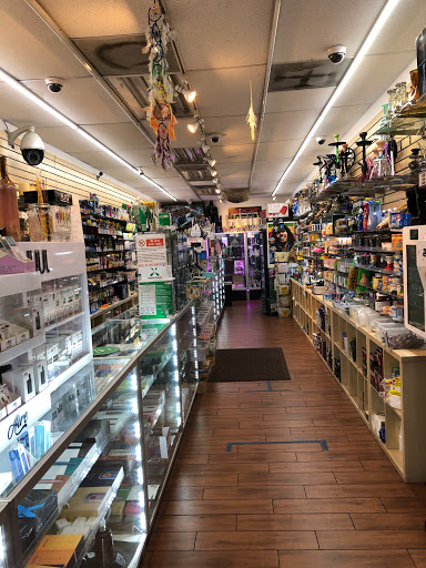 Tobacco Shop «Vape & Smoke Shop - Biscayne», reviews and photos, 2895 Biscayne Blvd, Miami, FL 33137, USA