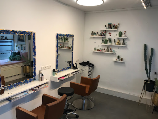 Flora Hair & Make Up, Flora Plank, Flora Haarstudio, In Dornbirn