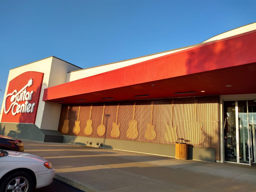 Shopping Mall «One Hundred Oaks Mall», reviews and photos, 719 Thompson Ln, Nashville, TN 37204, USA