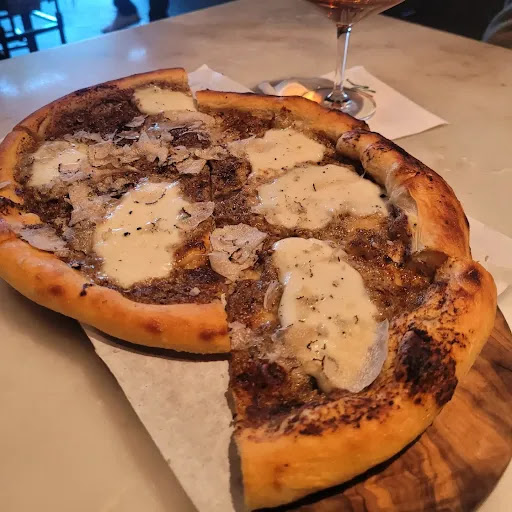 Wally's Beverly Hills