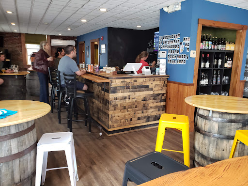 Wine Store «Sweetgrass Winery & Distillery Old Port Tasting Room and Shop», reviews and photos, 324 Fore St, Portland, ME 04101, USA