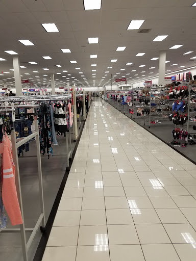 Clothing Store «Burlington Coat Factory», reviews and photos, 1591 Bethlehem Pike, Hatfield, PA 19440, USA