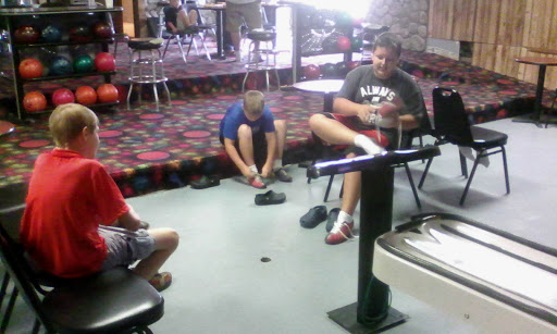 Bowling Alley «Bardstown Bowling Center», reviews and photos, 1012 Commerce Blvd, Bardstown, KY 40004, USA