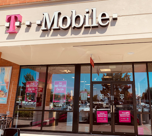 Cell Phone Store «T-Mobile», reviews and photos, 23632 WA-99 k, Edmonds, WA 98026, USA