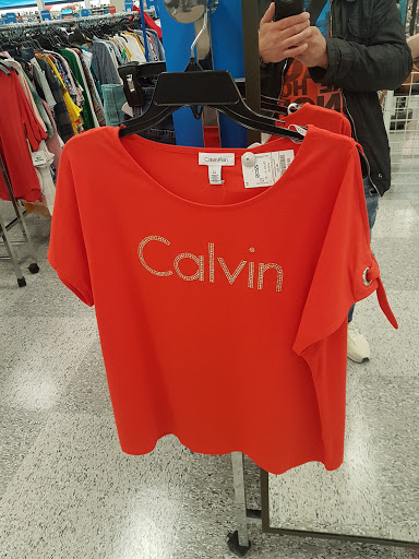 Clothing Store «Ross Dress for Less», reviews and photos, 1237 E Golf Rd, Schaumburg, IL 60173, USA