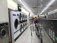 Coin Laundry - Photo 1 - Car repair in Kissimmee, FL, Kissimmee