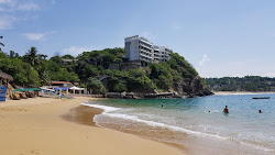 Photo de Playa Panteon avec baie spacieuse