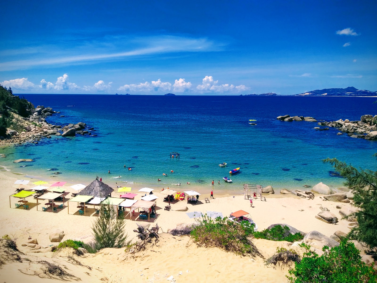 Trung Luong Mini Beach的照片 带有明亮的沙子表面
