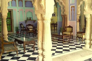 Mahal khas Palace image