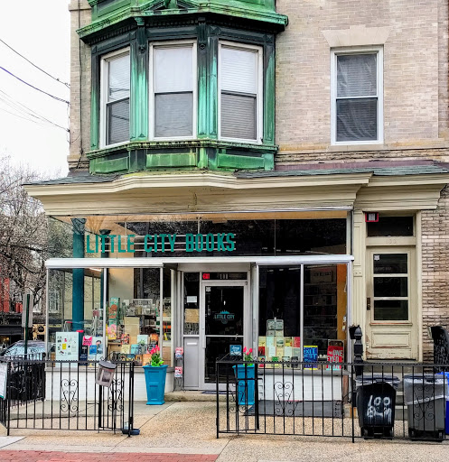 Book Store «Little City Books», reviews and photos, 100 Bloomfield St, Hoboken, NJ 07030, USA