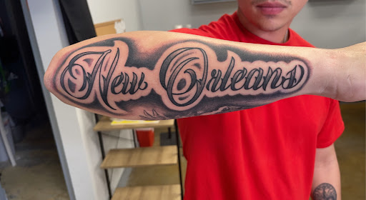 Tattoo Shop «Live Canvas Tattoo Parlour», reviews and photos, 434 Belle Terre Blvd, Laplace, LA 70068, USA