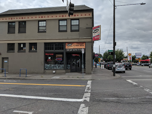 Pizza Restaurant «Schmizza Pub & Grub Broadway», reviews and photos, 628 NE Broadway St, Portland, OR 97232, USA