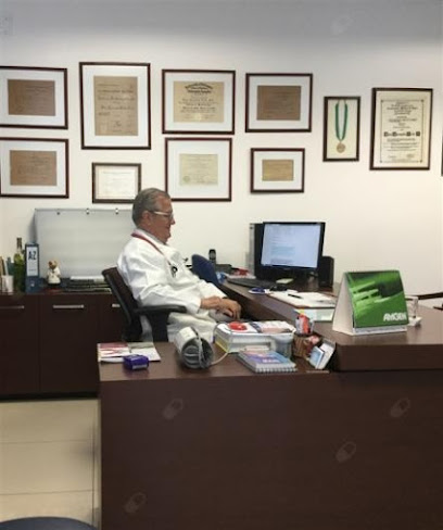 Dr. Luis Fernando Uribe Cock, Hematólogo