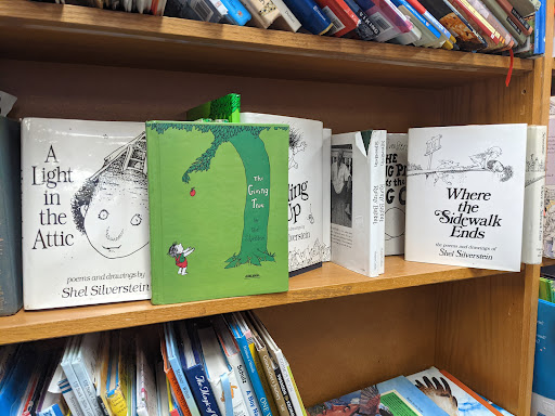 Book Store «$10 Or Less Bookstore», reviews and photos, 8978 Tampa Ave, Northridge, CA 91324, USA