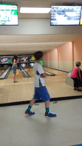 Bowling Alley «House Community Bowling Center», reviews and photos, 1140 Ribaut Rd, Beaufort, SC 29902, USA