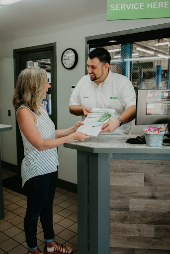 Auto Repair Shop «Victory Auto Service & Glass», reviews and photos, 8098 Brooklyn Blvd, Brooklyn Park, MN 55445, USA