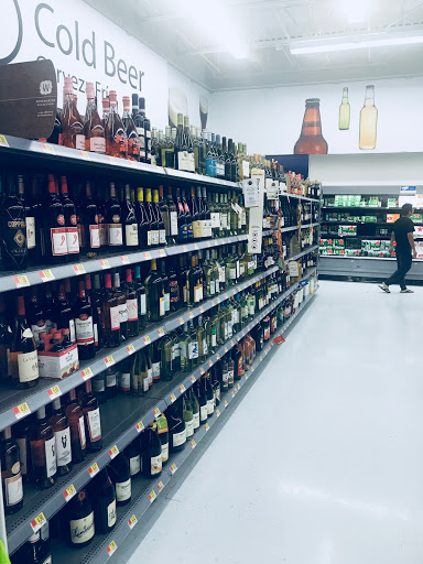 Department Store «Walmart Supercenter», reviews and photos, 9300 NW 77th Ave, Hialeah Gardens, FL 33016, USA