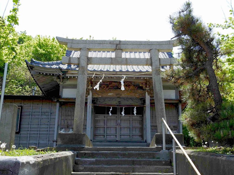 泊八幡神社