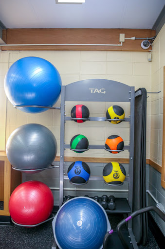 Recreation Center «Des Plaines Park District Administrative & Leisure Center», reviews and photos, 2222 Birch St, Des Plaines, IL 60018, USA