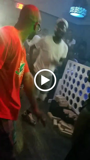 Bar & Grill «Henney Tyme Bar and Lounge», reviews and photos, 3200 Hallandale Beach Blvd, Hollywood, FL 33023, USA