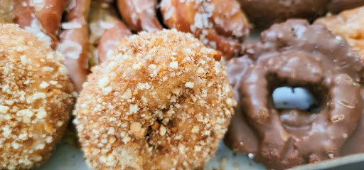 Donut Shop «Krinkle Doughnut», reviews and photos, 710 Onstott Frontage Rd W, Yuba City, CA 95991, USA