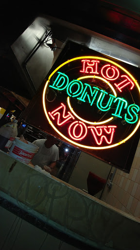 Donut Shop «King Pin Donuts», reviews and photos, 2521 Durant Ave A, Berkeley, CA 94704, USA