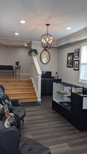 Skull and Rose Tattoo Studio, 900 E Pulaski Hwy, Elkton, MD 21921, USA, 