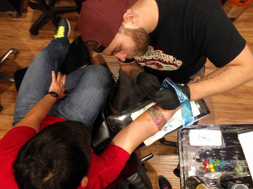 Tattoo Shop «Hermosa Ink and Apparel», reviews and photos, 802 Hermosa Ave, Hermosa Beach, CA 90254, USA